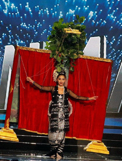 10 Kostum Nasional Terheboh di Miss Universe 2016