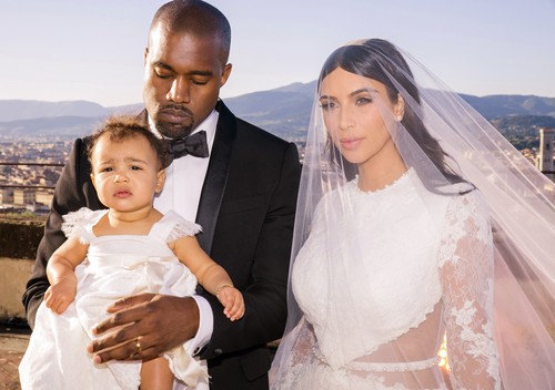 Ini Dia Menu Istimewa di Pernikahan Kim Kardashian hingga George Clooney (1) Ini Dia Menu Istimewa di Pernikahan Kim Kardashian hingga George Clooney (1)