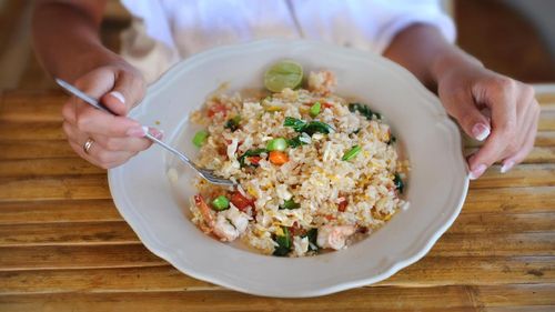 Begini Cara Hindari Stres Saat Jalani Diet Rendah Karbohidrat Begini Cara Hindari Stres Saat Jalani Diet Rendah Karbohidrat