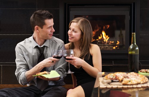 Perhatikan Hal Ini Saat Siapkan Makan Malam Spesial di Rumah untuk Valentine (2) Perhatikan Hal Ini Saat Siapkan Makan Malam Spesial di Rumah untuk Valentine (2)