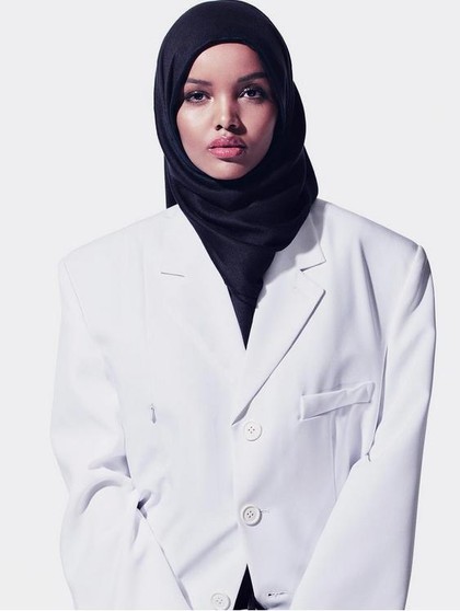 Jadi Model Kanye West, Hijabers AS Ini Banjir Pujian Netizen Jadi Model Kanye West, Hijabers AS Ini Banjir Pujian Netizen