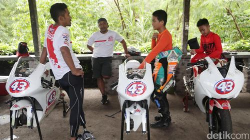 Naluri Pebalap yang Tak Pernah Padam Meski Kaki Kiri Diamputasi Naluri Pebalap yang Tak Pernah Padam Meski Kaki Kiri Diamputasi