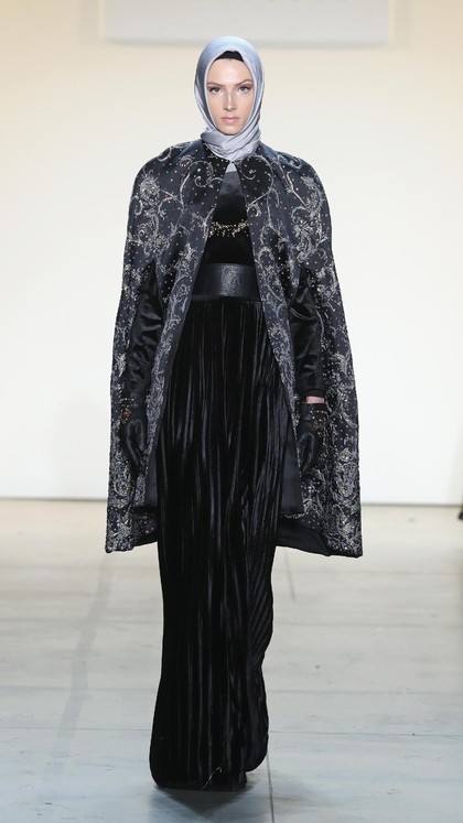 Foto: Koleksi Busana Anniesa Hasibuan di New York Fashion Week