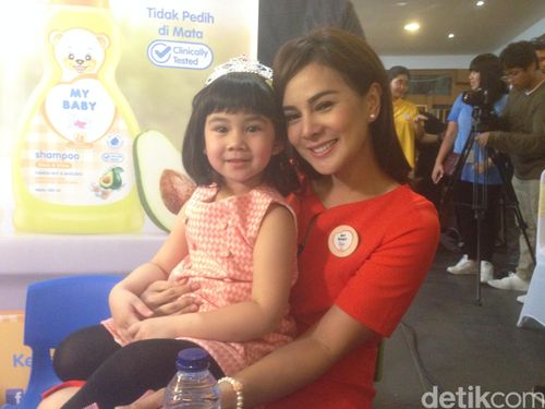 Bisa Ditiru, Cara Astrid Tiar Menghadapi Anak yang Ngambek Bisa Ditiru, Cara Astrid Tiar Menghadapi Anak yang Ngambek