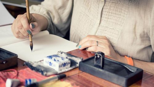 Penjelasan Psikologi di Balik Karya Seni Berbau Kanibalisme Penjelasan Psikologi di Balik Karya Seni Berbau Kanibalisme