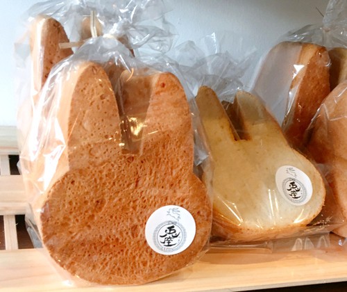 Lucunya! Roti Tawar Berbentuk Kelinci yang Sedang Populer di Jepang Ini Lucunya! Roti Tawar Berbentuk Kelinci yang Sedang Populer di Jepang Ini