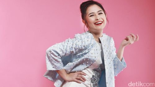 Pernah Jadi Korban Bullying, Deretan Artis Indonesia Ini Memilih Bangkit Pernah Jadi Korban Bullying, Deretan Artis Indonesia Ini Memilih Bangkit
