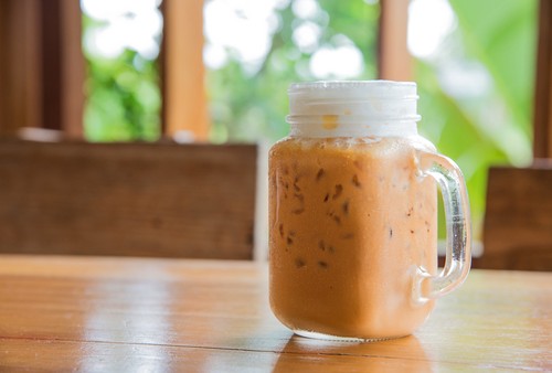 Begini Cara Meracik Es Teh Tarik yang Harum Pekat Begini Cara Meracik Es Teh Tarik yang Harum Pekat