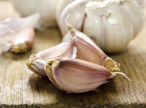 Makan Bawang Bisa Bikin Bau Badan? Ini Kata Dokter Makan Bawang Bisa Bikin Bau Badan? Ini Kata Dokter