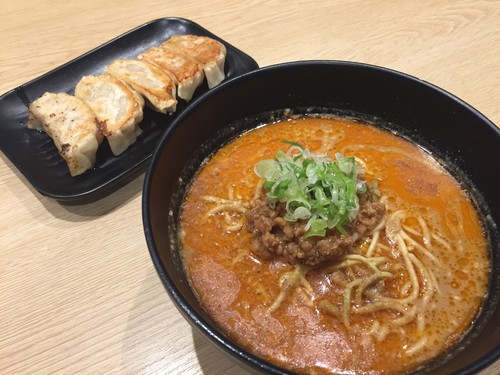 Toyofuku: Empuk Gurih Gyoza dengan Paduan Ramen Tantan Ada di Sini Toyofuku: Empuk Gurih Gyoza dengan Paduan Ramen Tantan Ada di Sini