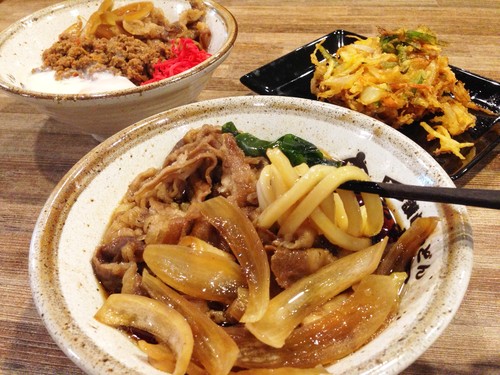 Tamoya: Enak Mengenyangkan Sanuki Udon dan Rice Bowl Bertabur Daging Pedas Tamoya: Enak Mengenyangkan Sanuki Udon dan Rice Bowl Bertabur Daging Pedas