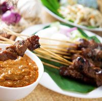 Sate Kobra dan Buaya Berbumbu Gurih Menantang Untuk Dicicipi