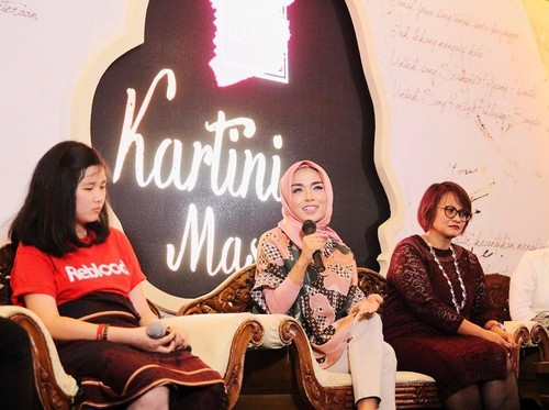 Tantangan yang Dihadapi Medina Zein Saat Jadi Miliuner di Usia 24 Tantangan yang Dihadapi Medina Zein Saat Jadi Miliuner di Usia 24