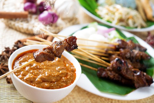 Malaysia, Singapura dan Filipina Juga Punya Varian Sate Enak Malaysia, Singapura dan Filipina Juga Punya Varian Sate Enak