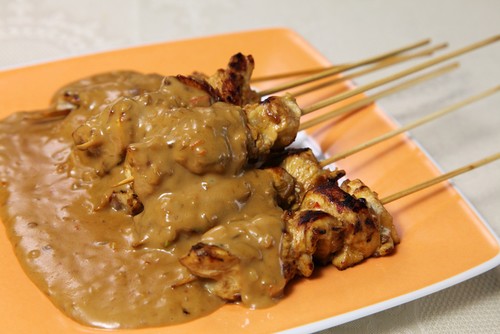 Mau Bikin Sate Ayam Bumbu Kacang yang Enak? Ini Triknya dari Chef Mau Bikin Sate Ayam Bumbu Kacang yang Enak? Ini Triknya dari Chef
