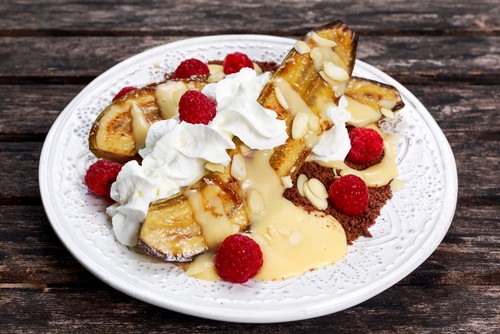 Belum Ada Dessert? Bikin Paduan Pisang Bakar dan Es Krim yang Enak Ini Belum Ada Dessert? Bikin Paduan Pisang Bakar dan Es Krim yang Enak Ini