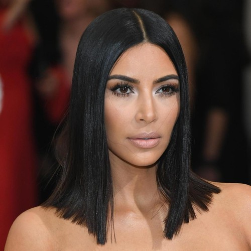 Tubuh Sexy Kim Kardashian dan Iklan Jadul Makanan di Indonesia Tubuh Sexy Kim Kardashian dan Iklan Jadul Makanan di Indonesia
