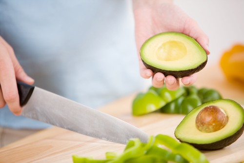 Avocado Hand, Insiden Saat Potong Alpukat yang Makin Banyak Terjadi Avocado Hand, Insiden Saat Potong Alpukat yang Makin Banyak Terjadi