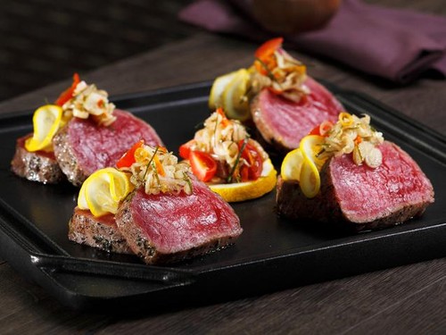 Di Iindigo Lounge Bisa Nikmati Cocktail dan Tuna Sambal Matah Di Iindigo Lounge Bisa Nikmati Cocktail dan Tuna Sambal Matah