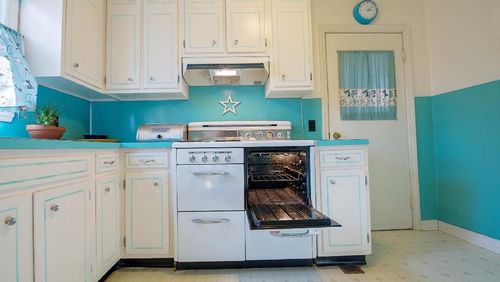 Bantu Kontrol Nafsu Makan, Biru Jadi Warna Ideal untuk Dapur Bantu Kontrol Nafsu Makan, Biru Jadi Warna Ideal untuk Dapur