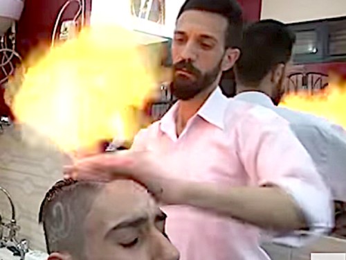 Viral, Salon yang Tawarkan Perawatan Rambut dengan Api Obor Viral, Salon yang Tawarkan Perawatan Rambut dengan Api Obor