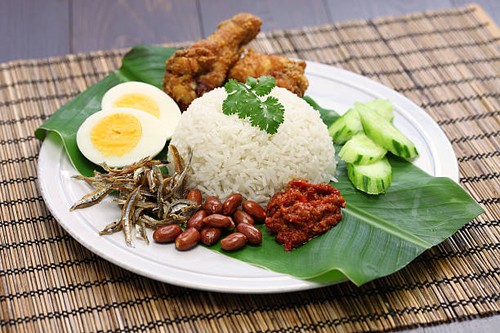 Di 4 Mal Ini Bisa Menikmati Nasi Lemak Komplet dengan Aneka Lauk Di 4 Mal Ini Bisa Menikmati Nasi Lemak Komplet dengan Aneka Lauk