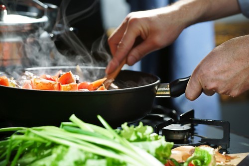 Pilih dan Masak Bahan Makanan Ini dengan Benar Agar Dapatkan Nutrisnya Maksimal (1) Pilih dan Masak Bahan Makanan Ini dengan Benar Agar Dapatkan Nutrisnya Maksimal (1)