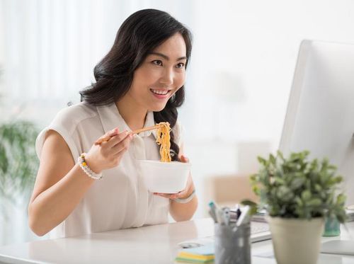 Berbahayakah Makan Mi Instan Setiap Hari? Berbahayakah Makan Mi Instan Setiap Hari?