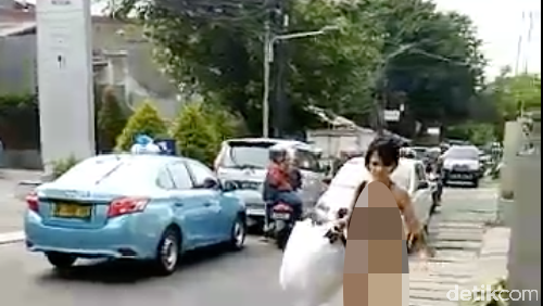 Pesohor Kenamaan Pamer Foto Bugil, Gejala Eksibisionisme? 1 Pesohor Kenamaan Pamer Foto Bugil, Gejala Eksibisionisme? 1