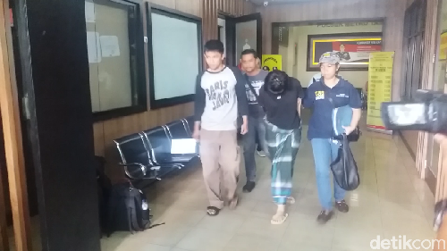 Sederet Eksibisionis yang Masuk Pemberitaan Nasional 1 Sederet Eksibisionis yang Masuk Pemberitaan Nasional 1