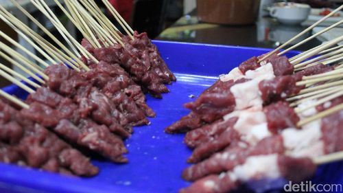 Saran Pakar Agar Kolesterol Tak Melonjak Saat Menyantap Sate Kambing Saran Pakar Agar Kolesterol Tak Melonjak Saat Menyantap Sate Kambing