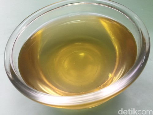 Yuk, Bikin Stok Sirop Pandan yang Harum Legit! Yuk, Bikin Stok Sirop Pandan yang Harum Legit!