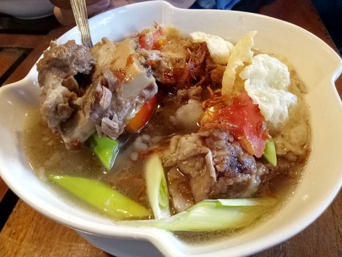 Rumah Makan Jati: Mantap Sedap! Jengkol Terasi dan Sup Iga di Rumah Joglo Rumah Makan Jati: Mantap Sedap! Jengkol Terasi dan Sup Iga di Rumah Joglo