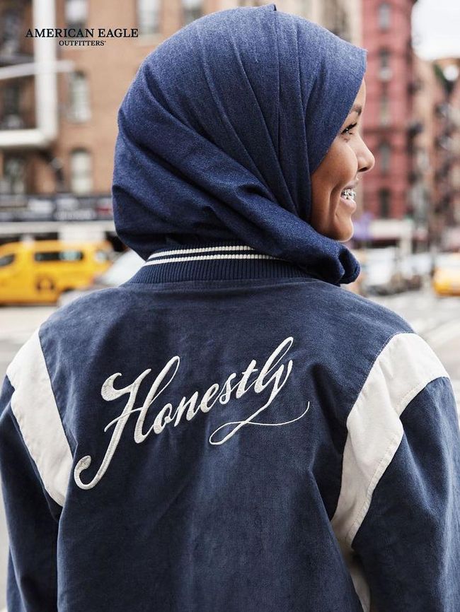 American Eagle Rilis Kerudung Denim untuk Hijabers