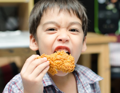 Si Kecil Doyan Fried Chicken? Ini Porsi yang Tepat Menurut Ahli Gizi Si Kecil Doyan Fried Chicken? Ini Porsi yang Tepat Menurut Ahli Gizi