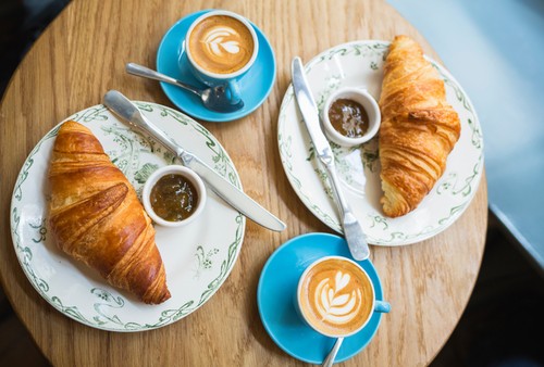 Renyah Gurih Croissant Aneka Isian yang Populer untuk Menu Brunch Renyah Gurih Croissant Aneka Isian yang Populer untuk Menu Brunch