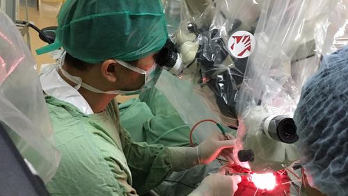 Ingin Tahu Rasanya Tengkorak Dibedah? Ini Pengakuan Pasien Tumor Otak Ingin Tahu Rasanya Tengkorak Dibedah? Ini Pengakuan Pasien Tumor Otak