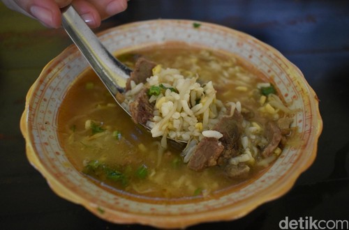 Soto Sedaap Boyolali: Murah Meriah, Seporsi Soto Ayam dan Daging Cuma Rp 8 Ribu! Soto Sedaap Boyolali: Murah Meriah, Seporsi Soto Ayam dan Daging Cuma Rp 8 Ribu!