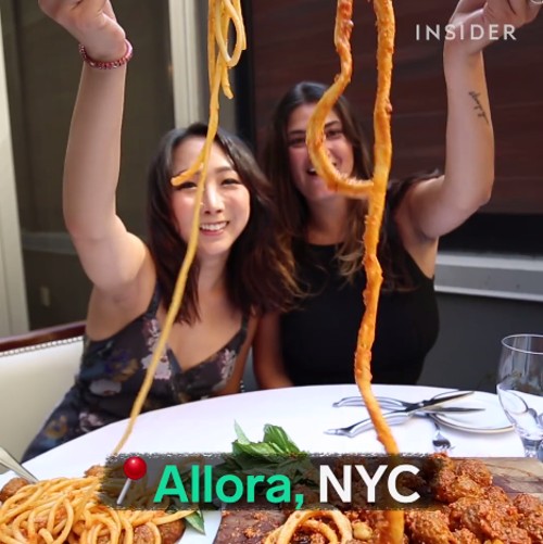 Sluurp! Tak Putus-putus, Spaghetti Ini Panjangnya Mencapai 9 Meter Lho! Sluurp! Tak Putus-putus, Spaghetti Ini Panjangnya Mencapai 9 Meter Lho!
