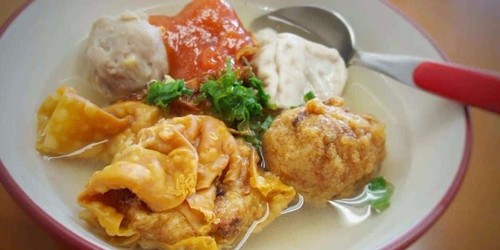 Sedapnya, Makan Malam dengan Semangkuk Bakwan Malang Berkuah Hangat Sedapnya, Makan Malam dengan Semangkuk Bakwan Malang Berkuah Hangat