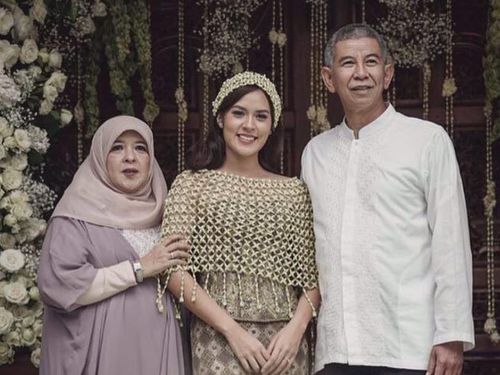 Stres Siapkan Pernikahan? Ini Saran Psikolog Agar Tetap Bahagia Seperti Raisa Stres Siapkan Pernikahan? Ini Saran Psikolog Agar Tetap Bahagia Seperti Raisa
