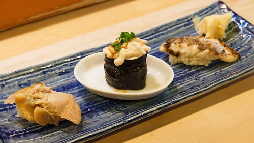 Ini Dia 10 Restoran Sushi Paling Enak di Tokyo (2) Ini Dia 10 Restoran Sushi Paling Enak di Tokyo (2)