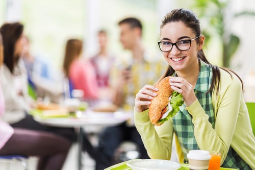 Tanpa Mie Instan, Mahasiswa Bisa Jalani Pola Makan Sehat dengan Cara Ini Tanpa Mie Instan, Mahasiswa Bisa Jalani Pola Makan Sehat dengan Cara Ini