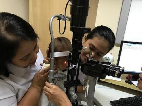 Mengenal Gejala Katarak pada Bayi yang Dialami Anak Asri Welas Mengenal Gejala Katarak pada Bayi yang Dialami Anak Asri Welas