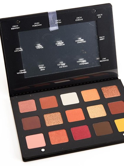 Wow! Ada Eyeshadow Rp 1,7 Juta Habis Terjual Dalam 1 Jam, Apa Istimewanya? Wow! Ada Eyeshadow Rp 1,7 Juta Habis Terjual Dalam 1 Jam, Apa Istimewanya?