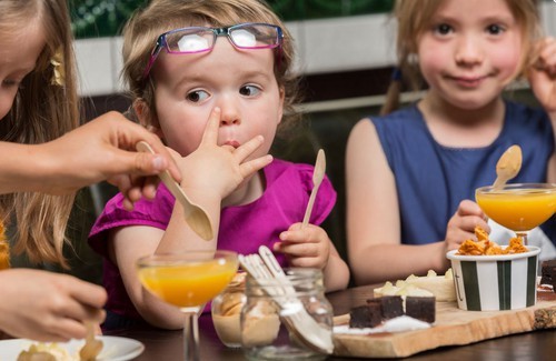 Nama Menu Unik hingga Peringatan Lucu, Trik Restoran Hadapi Pengunjung Anak Nama Menu Unik hingga Peringatan Lucu, Trik Restoran Hadapi Pengunjung Anak