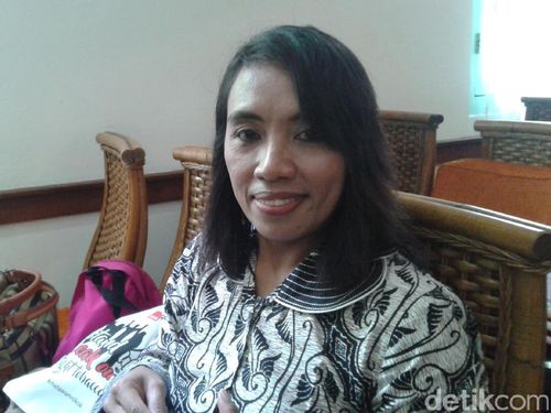 Cegah Paparan Asap Rokok, Wanita Ini Gagas Kampung Tanpa Rokok Cegah Paparan Asap Rokok, Wanita Ini Gagas Kampung Tanpa Rokok