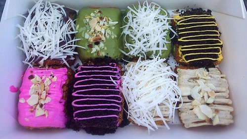 5 gerai ini punya pisang goreng nugget enak dengan topping 5 gerai ini punya pisang goreng nugget enak dengan topping